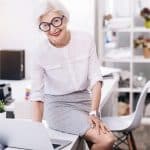 La garde-robe idéale pour les femmes de 50 ans