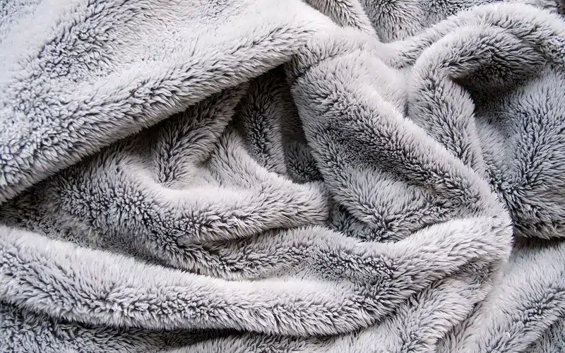 Le confort ultime : le sweat long plaid pour des journées cocooning
